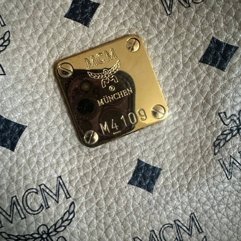 MCM Cream Crossbody Bag with Iconic Logo and Adjustable Strap - Picture 12 of 12